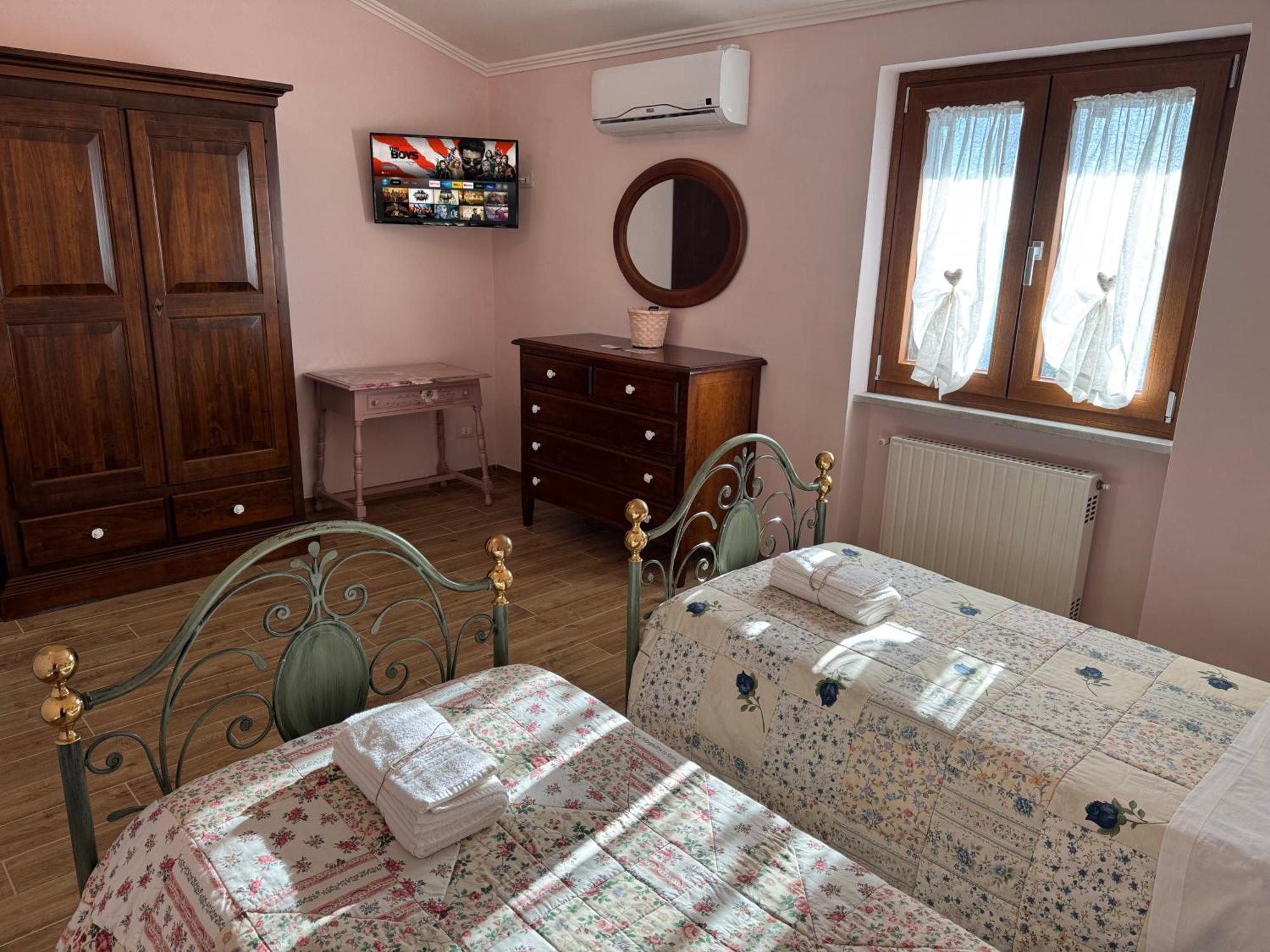 La Piccola Provenza Villa ฟิอาโน โรมาโน ภายนอก รูปภาพ